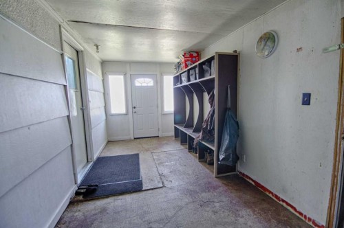 4925 53 Avenue, Taber, AB - Indoor Photo Showing Other Room
