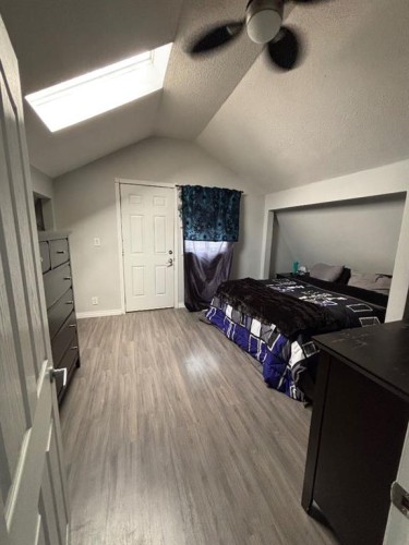 231 14 Street North, Lethbridge, AB - Indoor