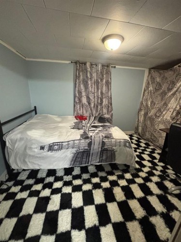 231 14 Street North, Lethbridge, AB - Indoor Photo Showing Other Room