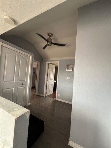 231 14 Street North, Lethbridge, AB - Indoor