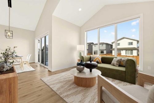 2600 45 Street South, Lethbridge, AB - Indoor Photo Showing Living Room