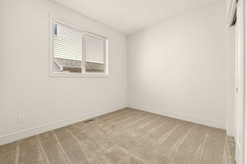 2600 45 Street South, Lethbridge, AB - Indoor Photo Showing Other Room