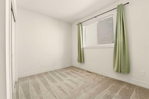 2600 45 Street South, Lethbridge, AB - Indoor Photo Showing Other Room