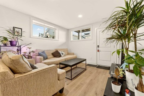 2600 45 Street South, Lethbridge, AB - Indoor