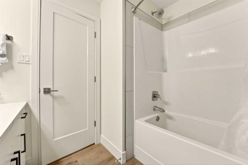 2600 45 Street South, Lethbridge, AB - Indoor Photo Showing Bathroom