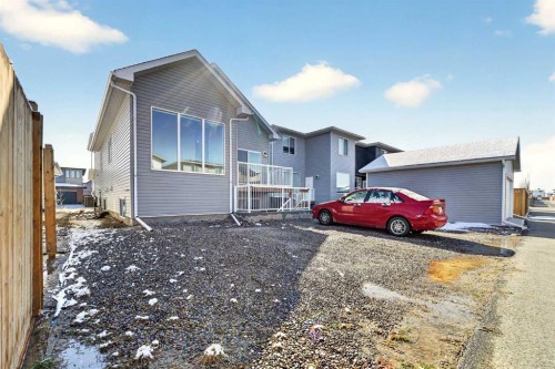 2600 45 Street South, Lethbridge, AB - Outdoor