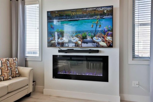 942 Miners Boulevard, Lethbridge, AB - Indoor With Fireplace