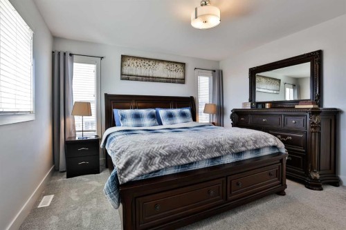 942 Miners Boulevard, Lethbridge, AB - Indoor Photo Showing Bedroom