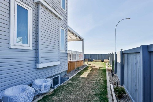 942 Miners Boulevard, Lethbridge, AB - Outdoor With Exterior