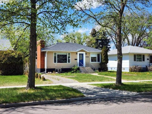628 19th Street SOUTH Lethbridge, AB T1J 3G7