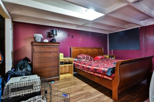 209 3 Avenue, Warner, AB - Indoor Photo Showing Bedroom
