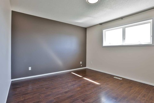 73 Mt Rundle Boulevard West, Lethbridge, AB - Indoor Photo Showing Other Room