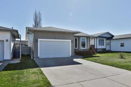 73 Mt Rundle Boulevard West, Lethbridge, AB - Outdoor With Facade