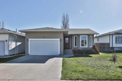 73 Mt Rundle Boulevard West, Lethbridge, AB - Outdoor