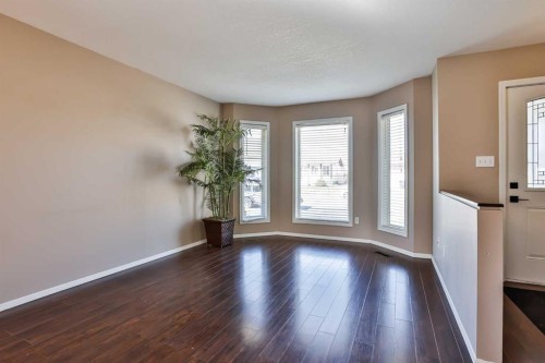 73 Mt Rundle Boulevard West, Lethbridge, AB - Indoor Photo Showing Other Room