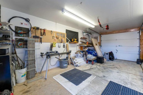 104 2Nd Street, Warner, AB - Indoor Photo Showing Garage