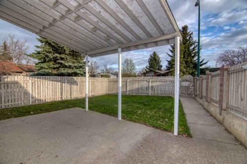 197 Oxford Road West, Lethbridge, AB - Outdoor With Deck Patio Veranda