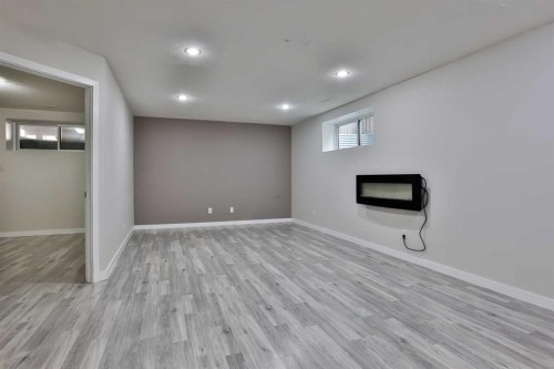 522 Moonlight Lane West, Lethbridge, AB - Indoor