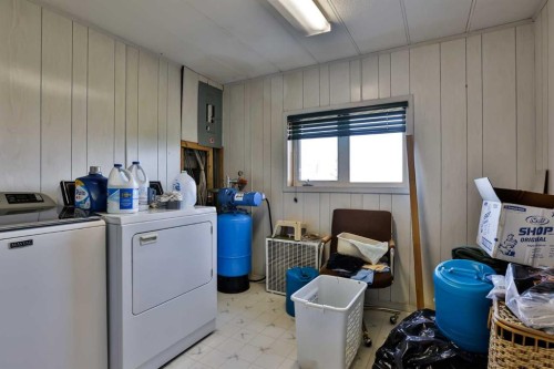 214062 Twp Rd95, Rural Lethbridge County, AB - Indoor