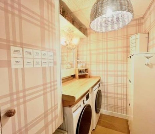 217-102 Scenic Drive North, Lethbridge, AB - Indoor Photo Showing Laundry Room