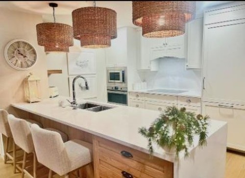 217-102 Scenic Drive North, Lethbridge, AB - Indoor Photo Showing Kitchen With Double Sink With Upgraded Kitchen