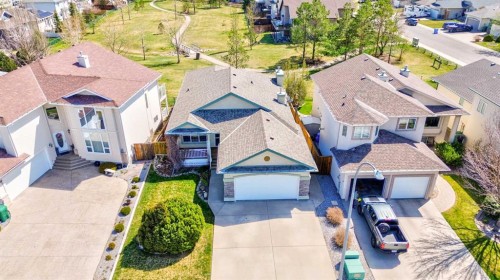 11 Salish Bay West, Lethbridge, AB - Outdoor With Facade