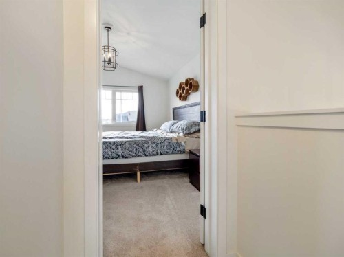 1373 Pacific Circle West, Lethbridge, AB - Indoor Photo Showing Bedroom
