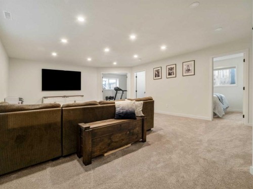 1373 Pacific Circle West, Lethbridge, AB - Indoor