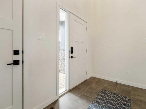 1373 Pacific Circle West, Lethbridge, AB - Indoor Photo Showing Other Room