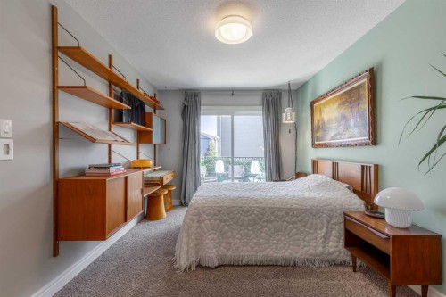 5-16 Sunridge Boulevard West, Lethbridge, AB - Indoor Photo Showing Bedroom