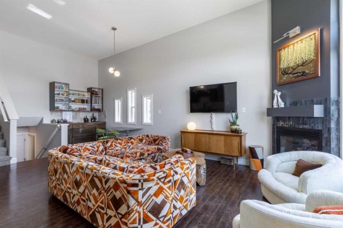 5-16 Sunridge Boulevard West, Lethbridge, AB - Indoor With Fireplace
