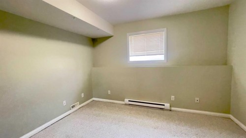 34 Blackfoot Road West, Lethbridge, AB - Indoor Photo Showing Other Room