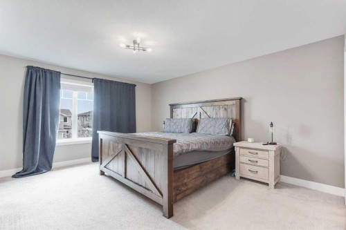 1544 Coalbanks Boulevard West, Lethbridge, AB - Indoor Photo Showing Bedroom