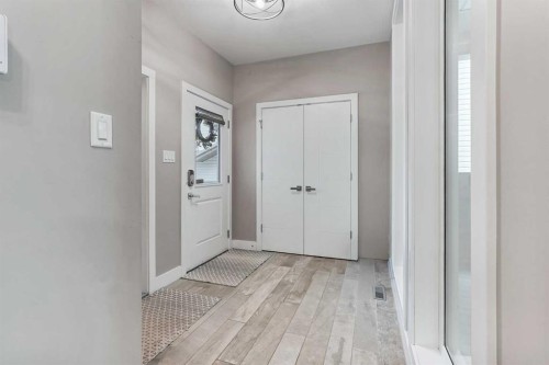 1544 Coalbanks Boulevard West, Lethbridge, AB - Indoor Photo Showing Other Room