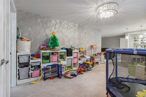 1544 Coalbanks Boulevard West, Lethbridge, AB - Indoor Photo Showing Other Room