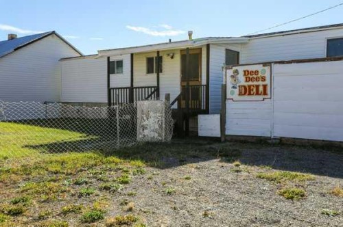 22720, 22718 8 Avenue, Hillcrest, AB - Outdoor