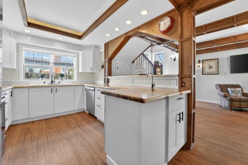 4717 2 Street West, Claresholm, AB - Indoor Photo Showing Kitchen