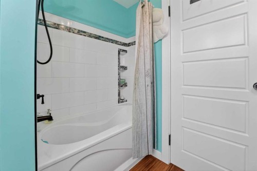 4717 2 Street West, Claresholm, AB - Indoor Photo Showing Bathroom