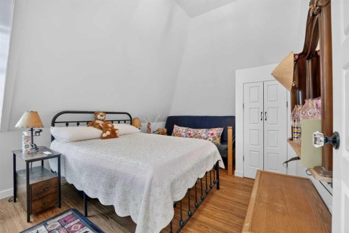4717 2 Street West, Claresholm, AB - Indoor Photo Showing Bedroom