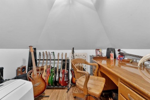 4717 2 Street West, Claresholm, AB - Indoor