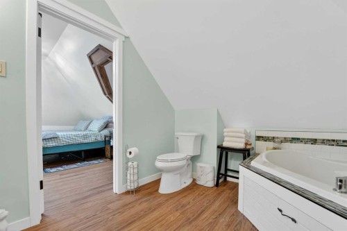 4717 2 Street West, Claresholm, AB - Indoor Photo Showing Bathroom