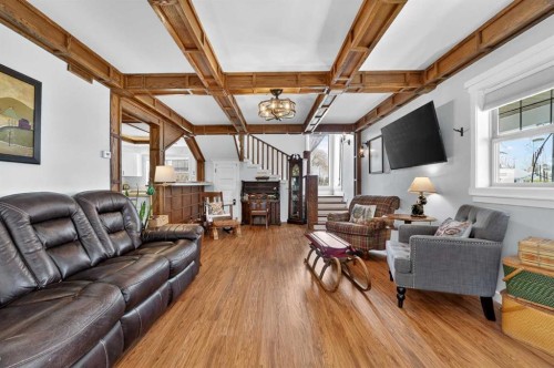 4717 2 Street West, Claresholm, AB - Indoor Photo Showing Living Room