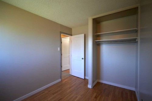 2501 13 Avenue North, Lethbridge, AB - Indoor Photo Showing Other Room