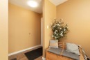 78 Pensacola Court West, Lethbridge, AB  - Indoor Photo Showing Living Room 