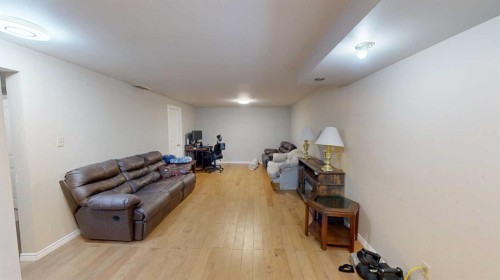 2119 17A Avenue, Coaldale, AB - Indoor