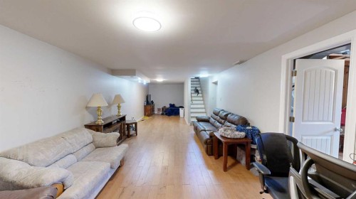 2119 17A Avenue, Coaldale, AB - Indoor