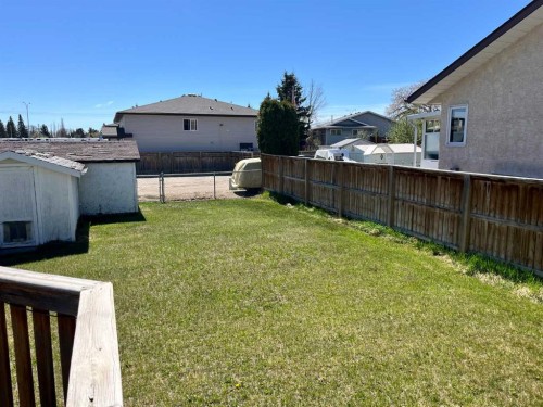 2119 17A Avenue, Coaldale, AB - Outdoor