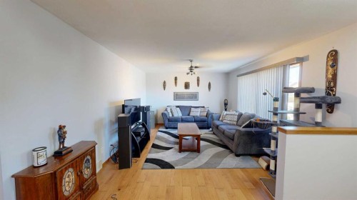 2119 17A Avenue, Coaldale, AB - Indoor Photo Showing Living Room