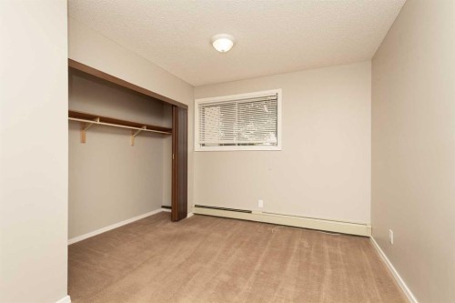 109-85 Foxbend Crescent North, Lethbridge, AB - Indoor Photo Showing Other Room