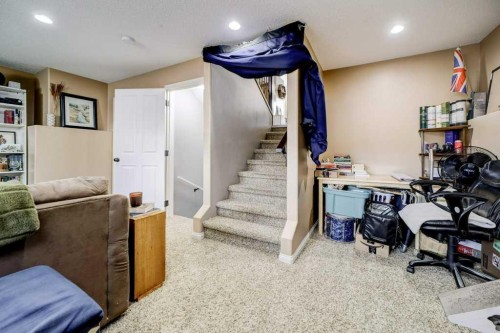 121 Mt Sundance Crescent West, Lethbridge, AB - Indoor